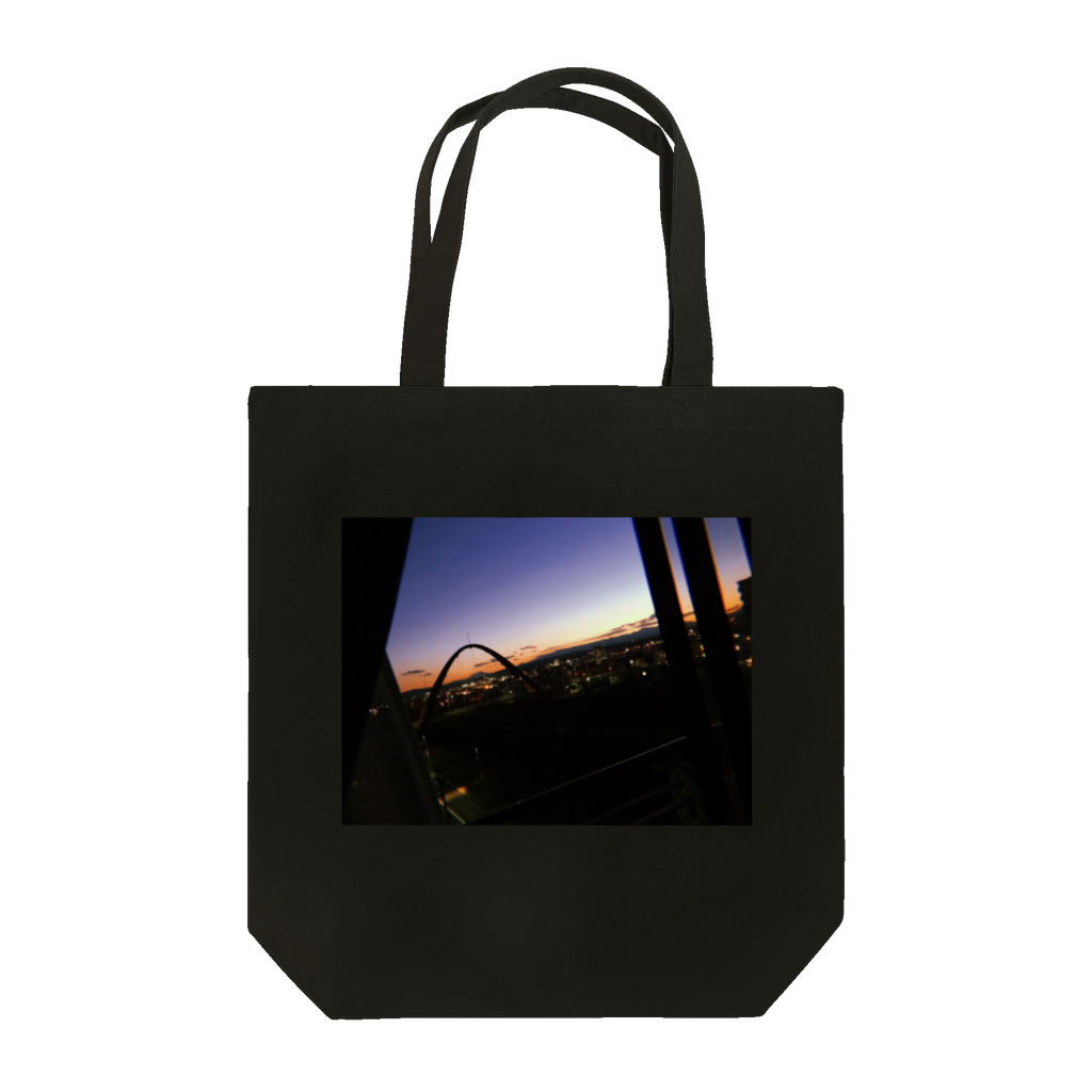 ピヌスの橋夕空 Tote Bag