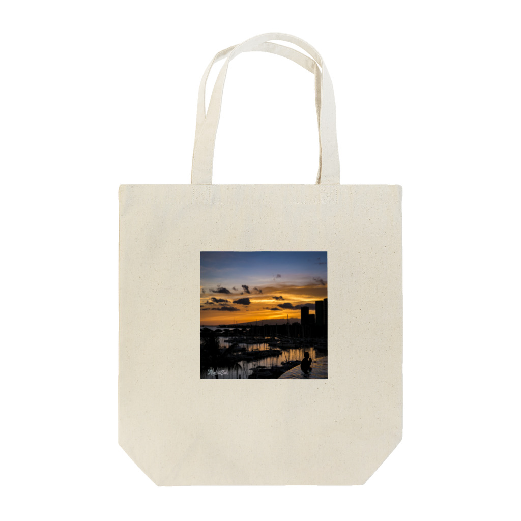 AlohaSolのWaikiki Sunset Tote Bag