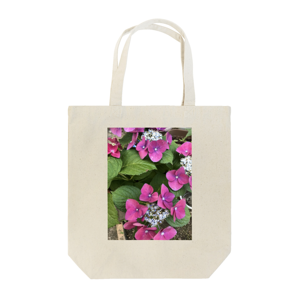 mokomamaの紫陽花Tシャツ Tote Bag