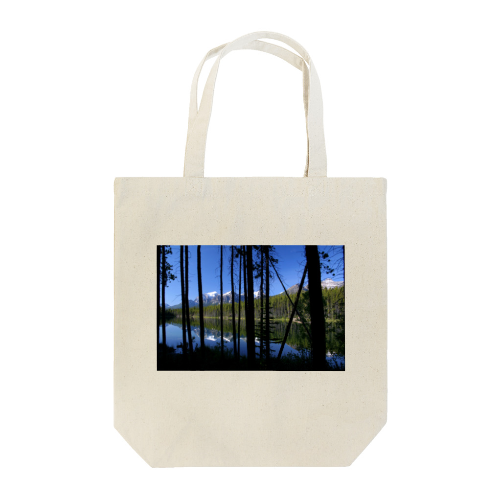 moonIbizaのIN THE FORREST Tote Bag