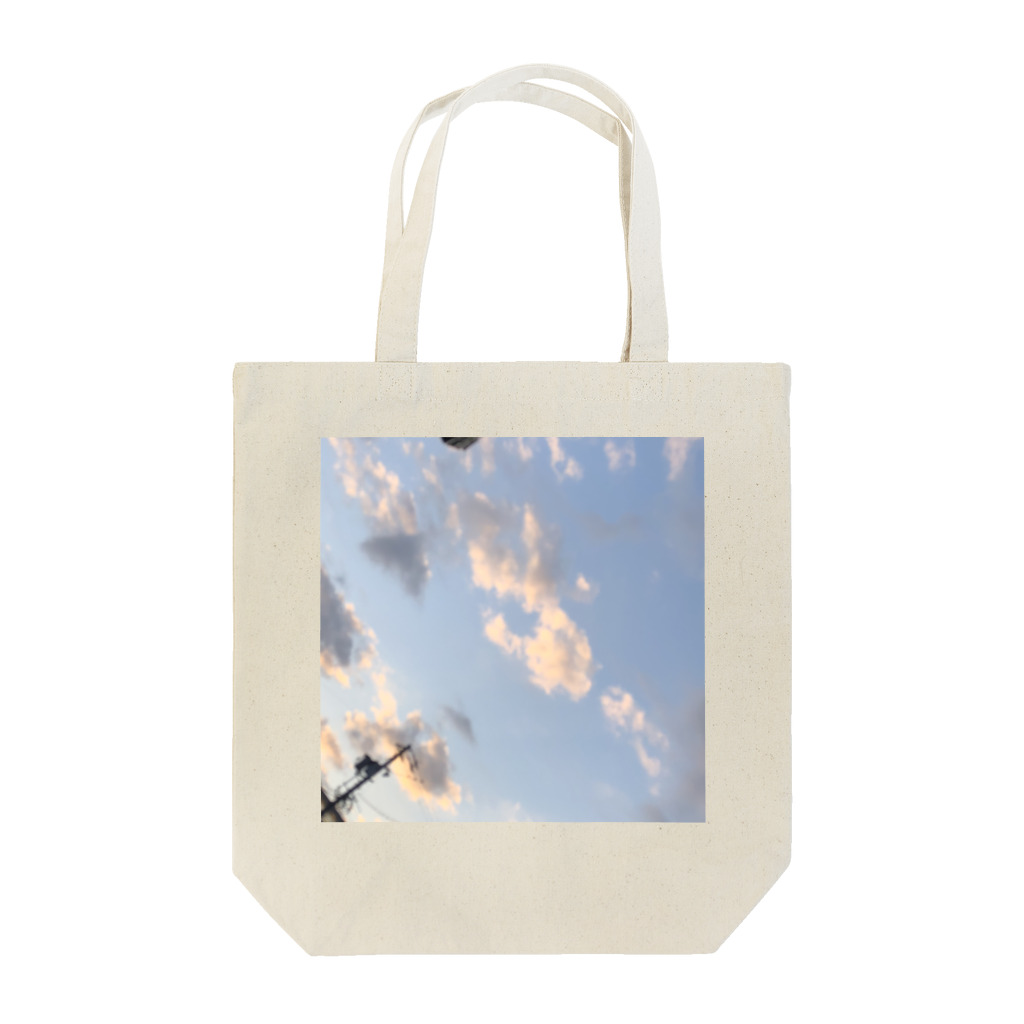 Kwihnkの朝5時の空はなんだか切ない Tote Bag