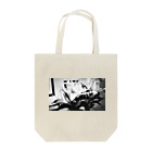 chika_youngestのユリさん Tote Bag