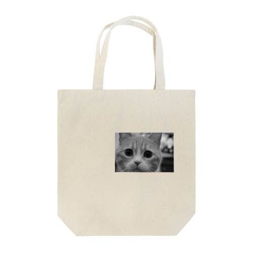 詰め寄る猫 Tote Bag