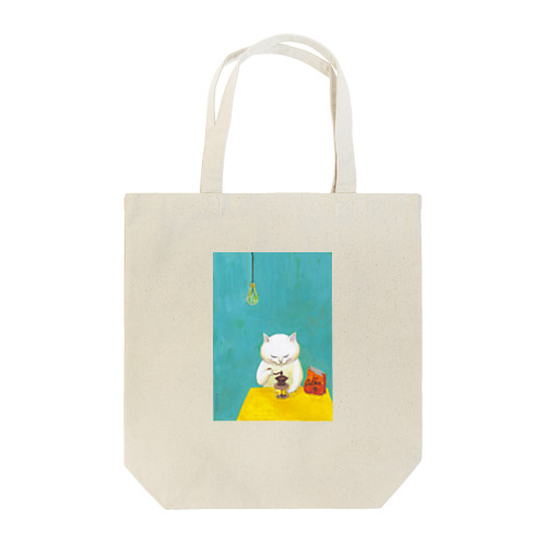 豆を挽く Tote Bag