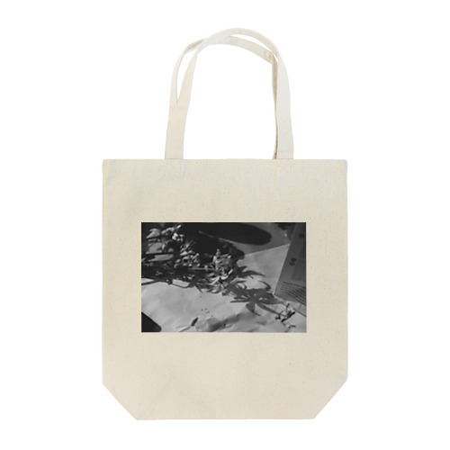 モノクロフラワー Tote Bag