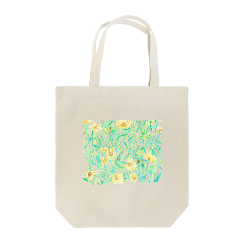 原っぱのなかに咲く Tote Bag