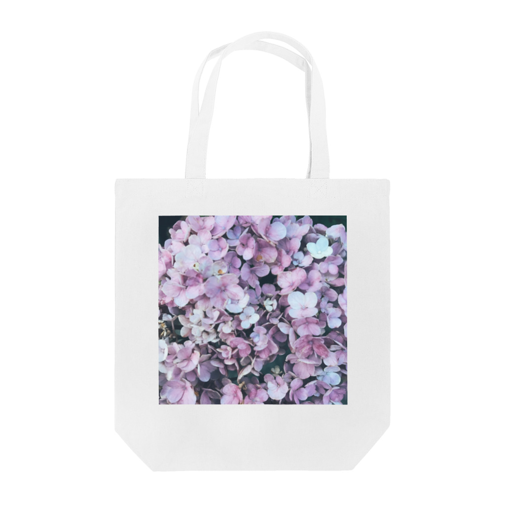 あぶらあげが食べたいの庭の紫陽花 トートバッグ