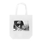 Juli MeerのMesmerize Tote Bag