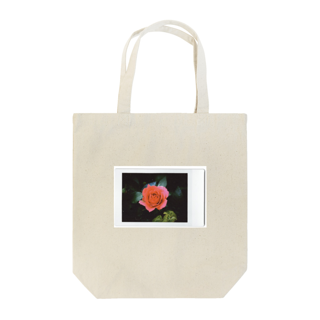 UNFAMILIAR PLACEのThe Polaroid Rose  Tote Bag