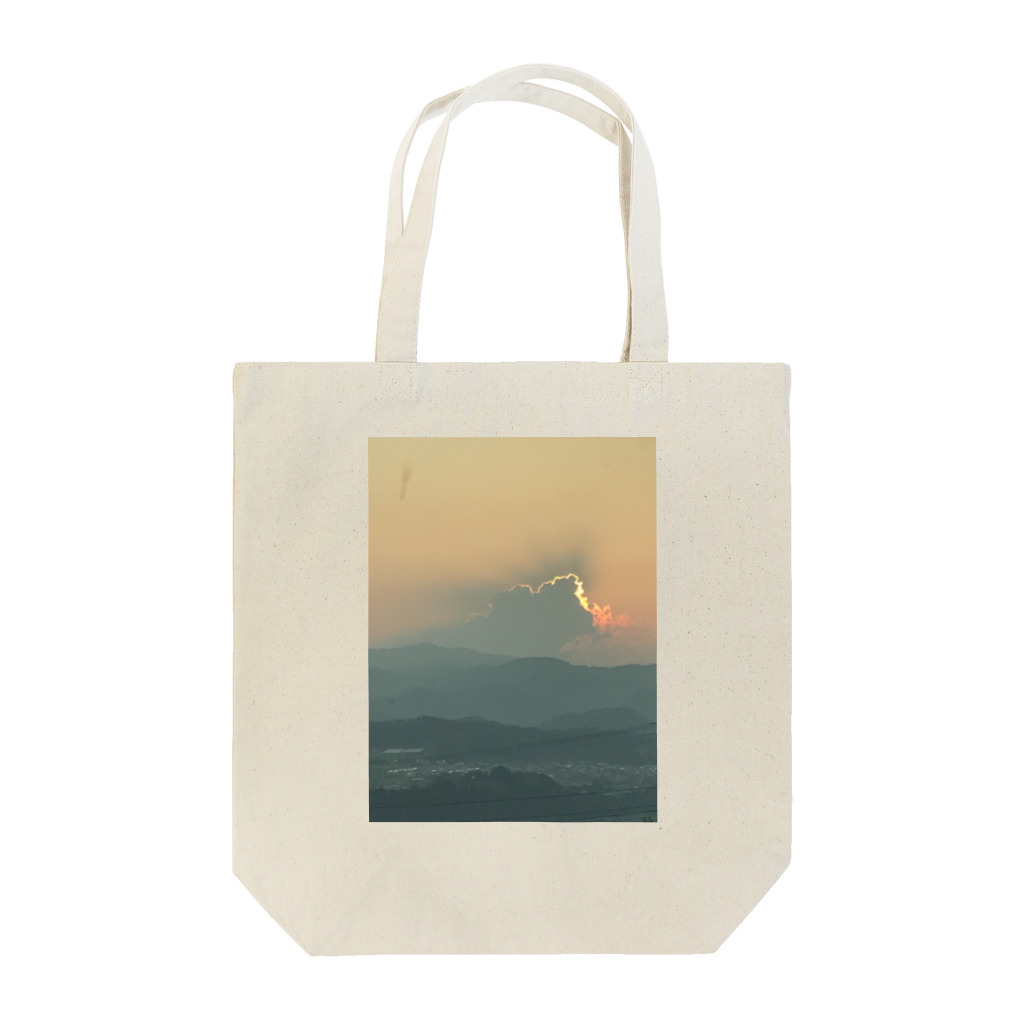 charmeの夕日がひょっこりはん Tote Bag