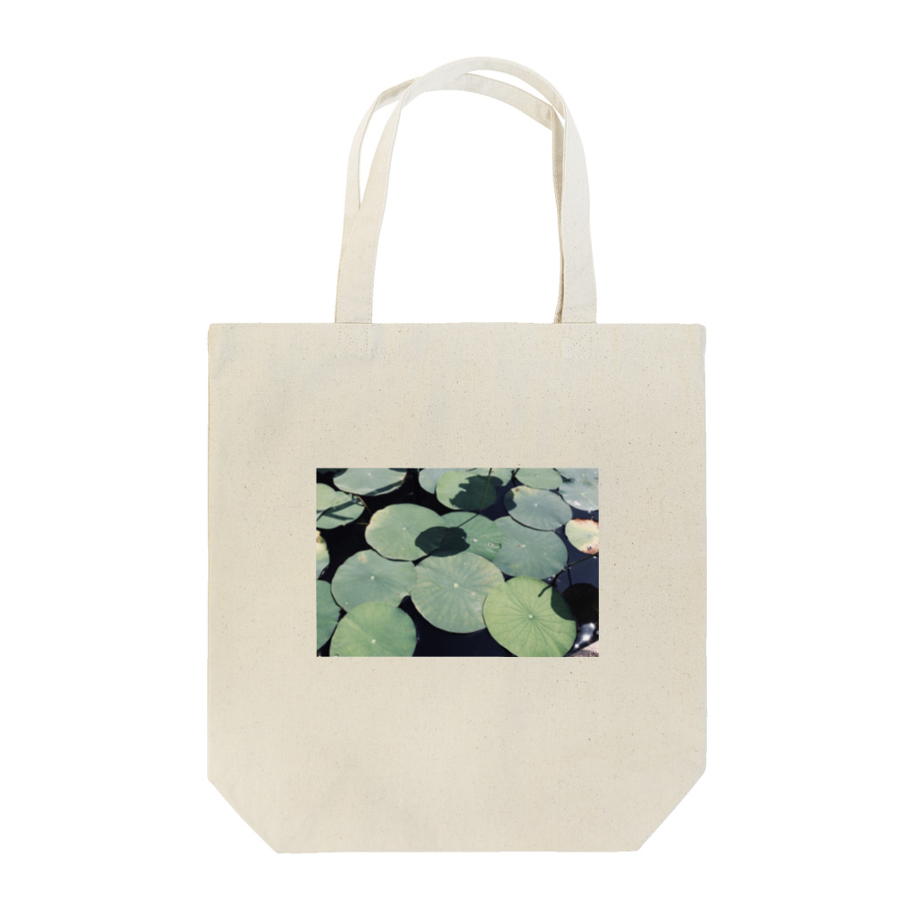 yutoyouの Lotus Leaf Tote Bag