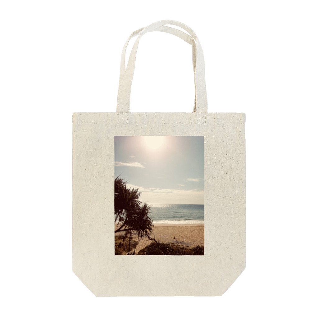 OmShantiのSunshine beach Tote Bag