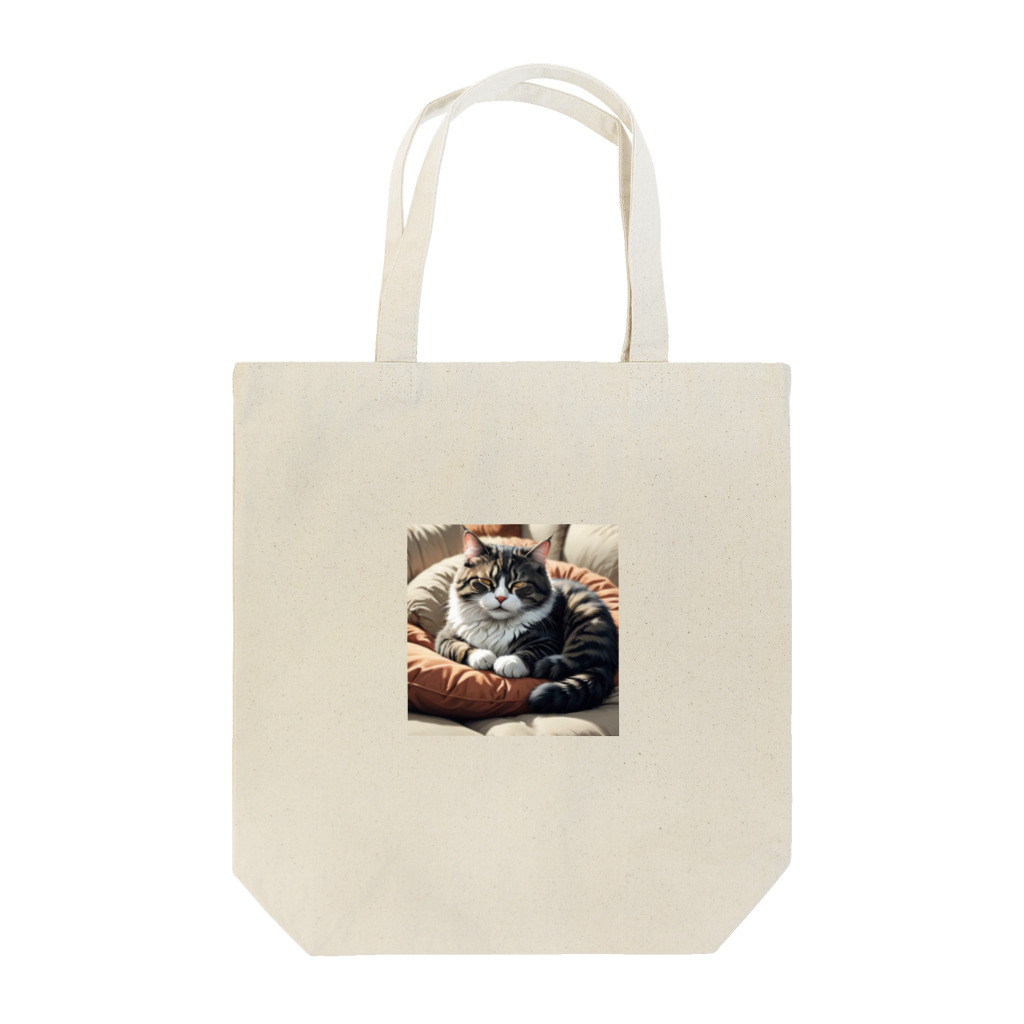 Ken17のソファのクッションの上で眠る猫 Tote Bag