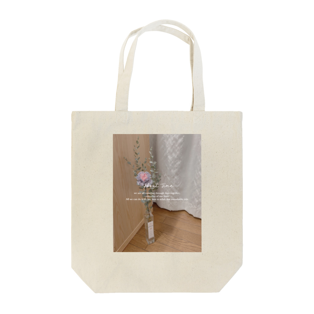 natural momentのdyed flower Tote Bag