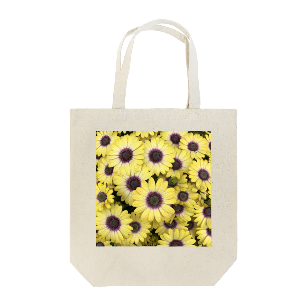 N-Photography のYellow Flowers 1 Tote Bag