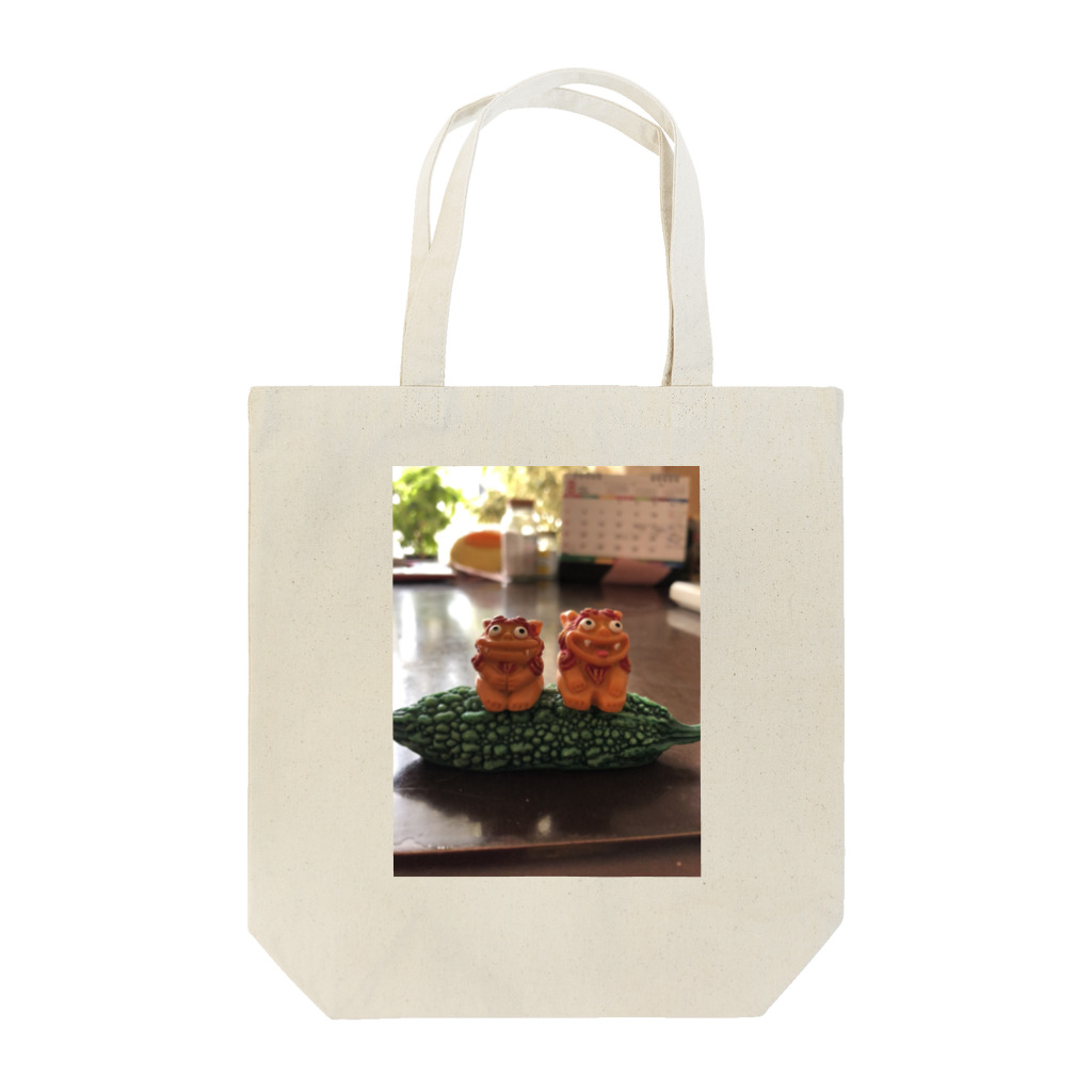 toyoda_hatti0608のゴーヤに乗ったシーサー Tote Bag