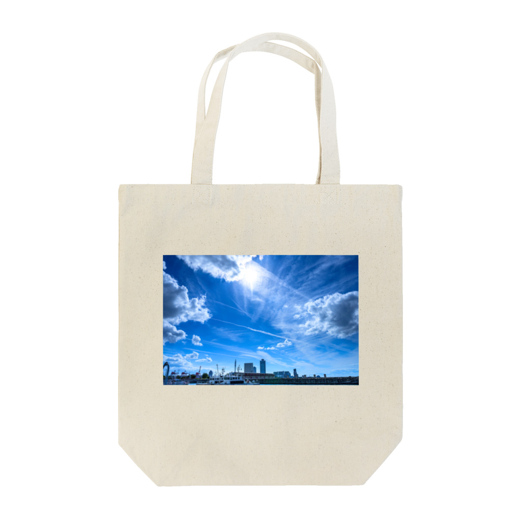 RURUの青空と雲の掛け合い Tote Bag