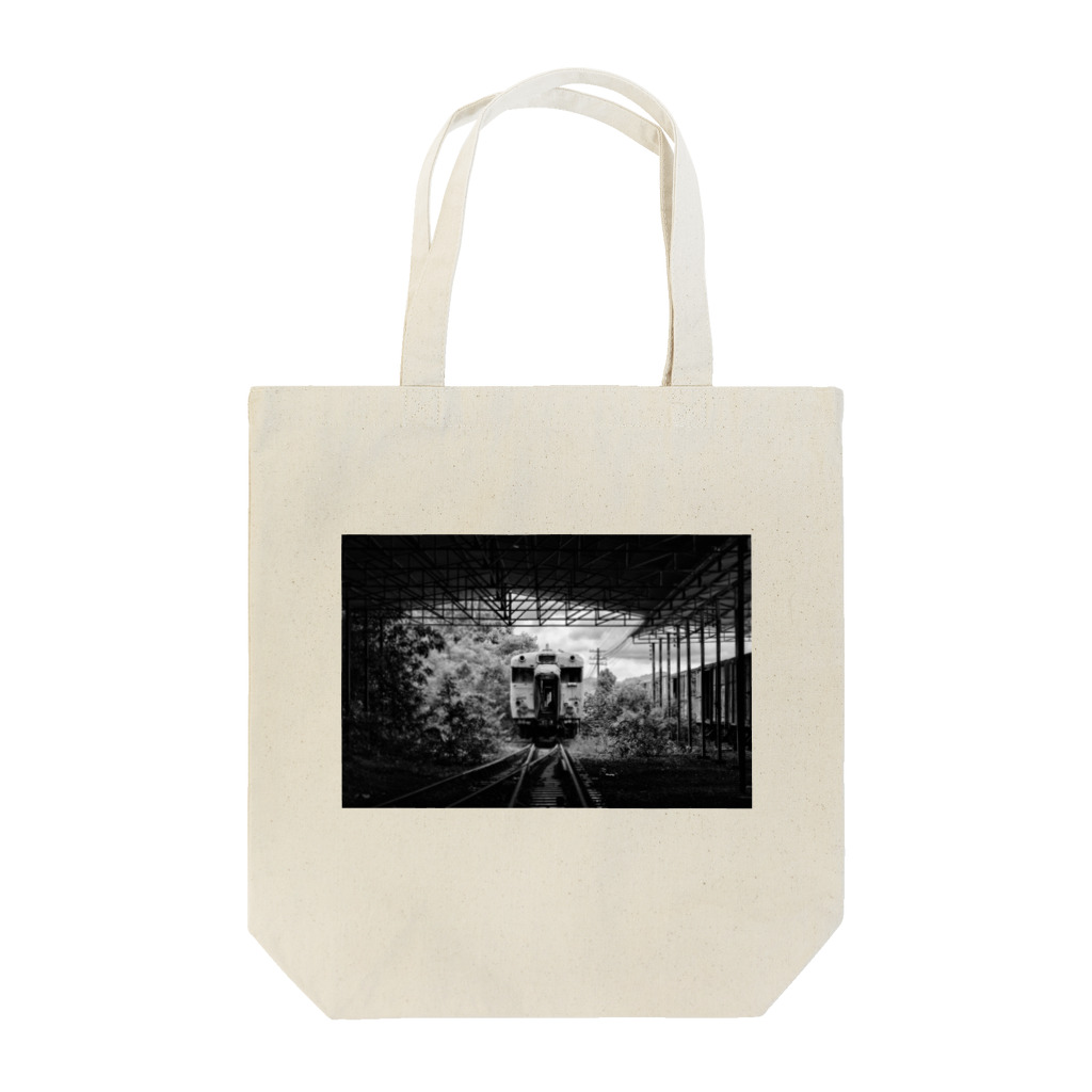 Second_Life_of_Railwaysの元JR西日本のキハ58は一度もタイ国鉄を走ること無く朽ち果てた Tote Bag