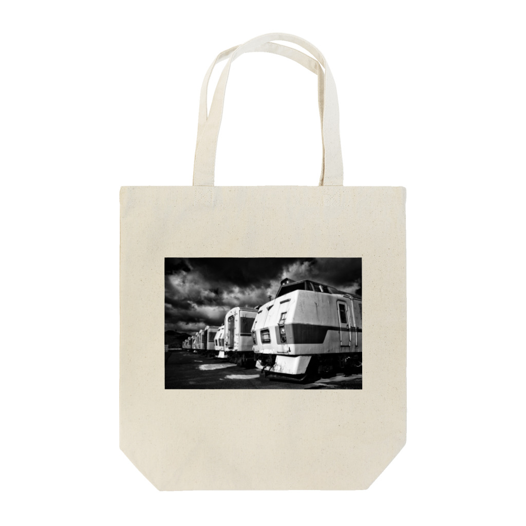 Second_Life_of_Railwaysのキハ183系「スラントノーズ」が北海道の港でタイへの出国を待つ Tote Bag