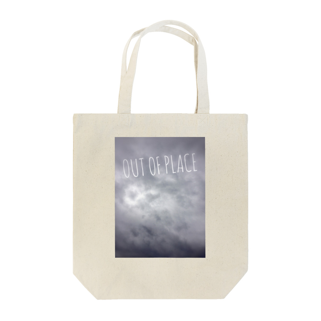 bluebluebeeのOUT OF PLACE Tote Bag