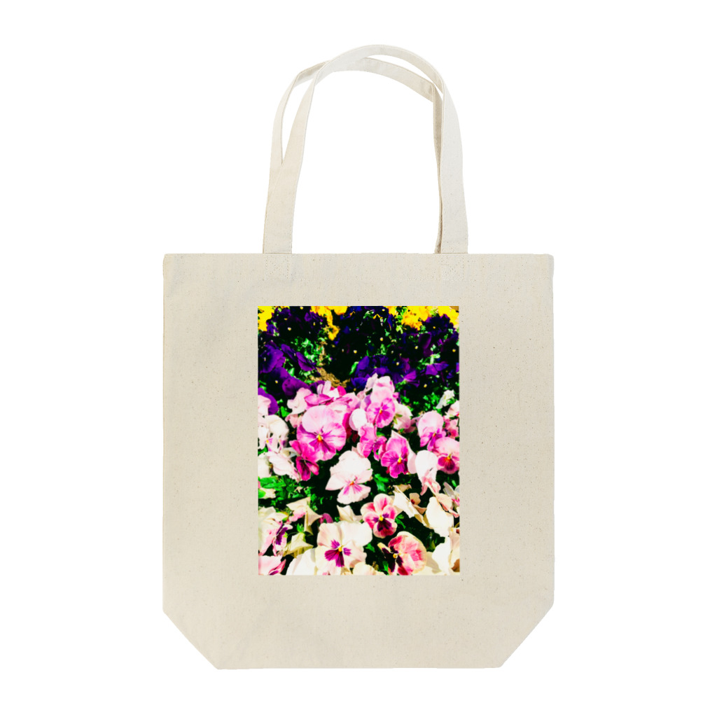 Una Villa Shopの花壇の色とりどりの花々１ トートバッグ