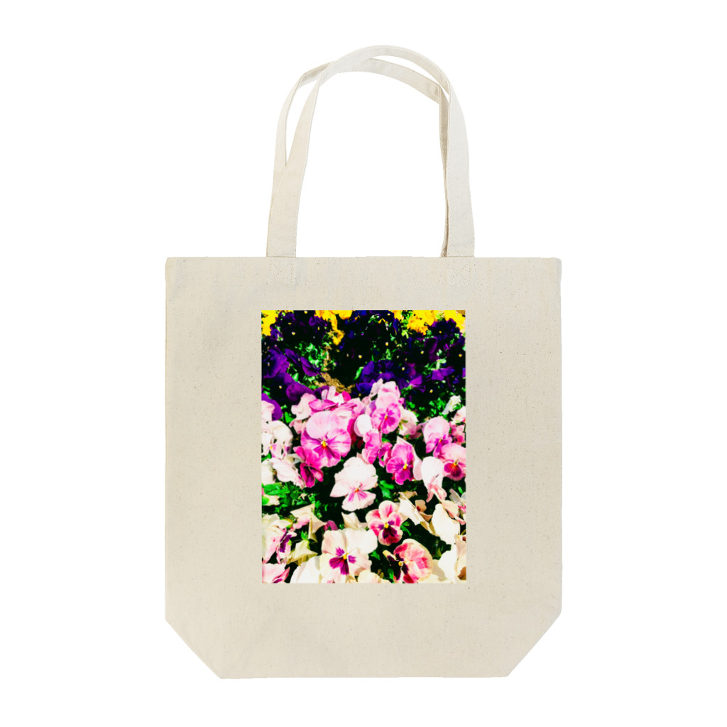 Una Villa Shopの花壇の色とりどりの花々１ Tote Bag