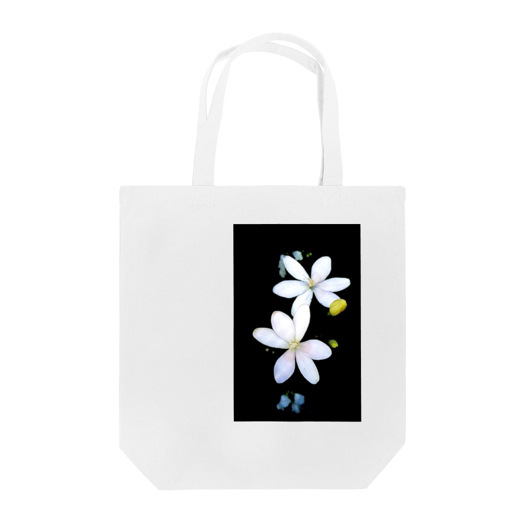 LalaHangeulの道端の花　白花 トートバッグ