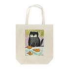 みにゆん　ねこのかわいい黒猫がプールで泳いでいるアヒルを楽しそうに見ている Tote Bag