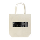 Printemps dans la maison のla viole monochrome Tote Bag