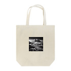 yohiti193の（モノクロ写真風）山間の戦場のジオラマ② Tote Bag