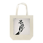 86 leaf veinの百合と手 Tote Bag