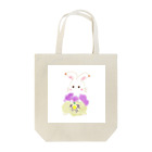 フラワープリンセスのビオラのドレスを着たウサギ Tote Bag