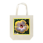 フォーヴァのdelicate beauty Tote Bag