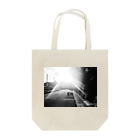 TOKYO LENDS EYES RISEのkissing cats Tote Bag