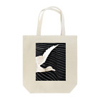 PALA's SHOP　cool、シュール、古風、和風、の黒と白　水鳥の柄 Tote Bag