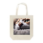 feliceのカーペットでごろんとする猫 Tote Bag