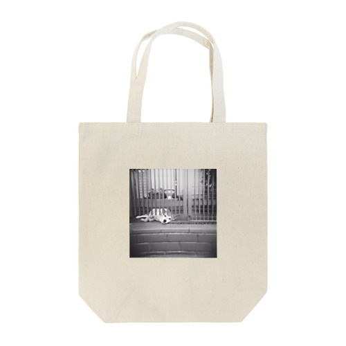 覗き見わんこ Tote Bag