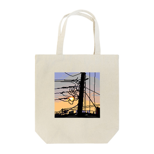 電信柱から垣間見る夕陽トートバッグ Tote Bag