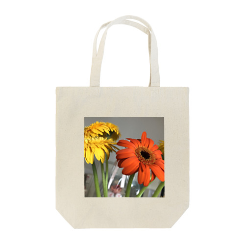 家に飾った花瓶のお花 Tote Bag