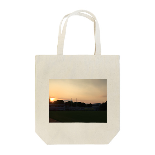 ラグビー場の夕焼け Tote Bag