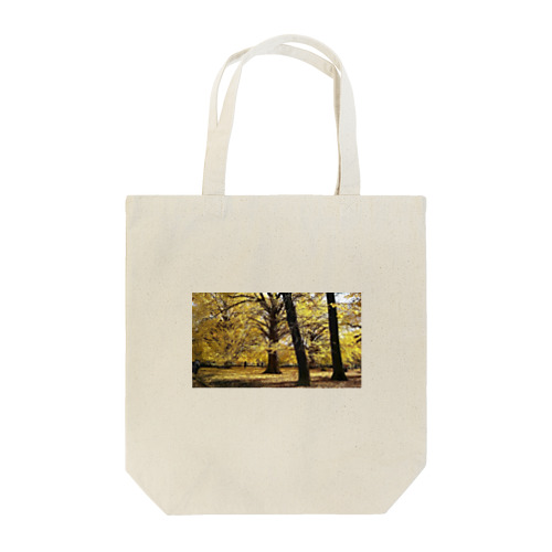 晩秋の公園にて Tote Bag