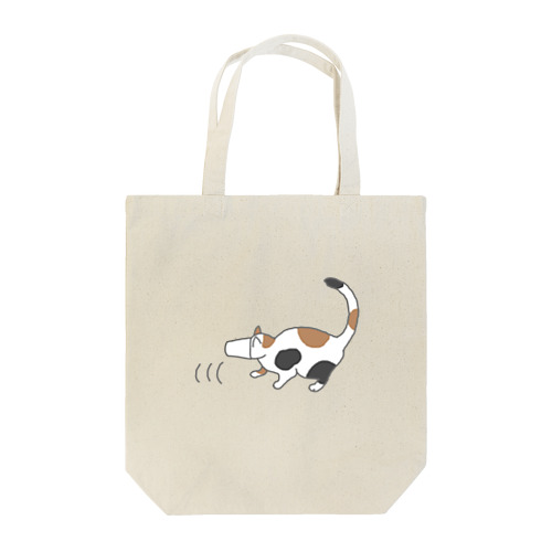 紙コップから頭が抜けず後ずさりする猫 Tote Bag