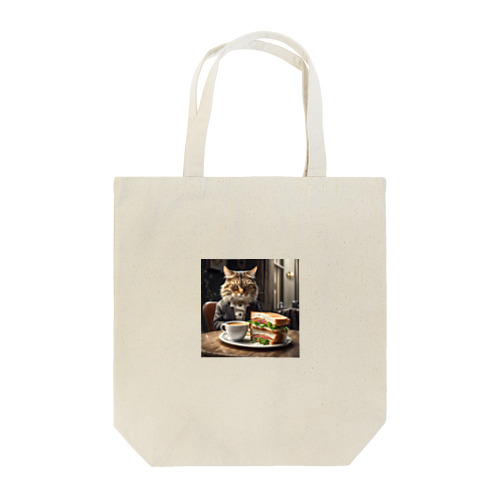 サンドイッチでランチする猫 Tote Bag