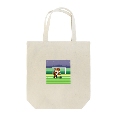 サッカーをしているトラ Tote Bag