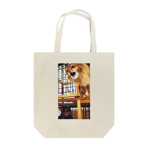 ネコ以上ライオン未満 Tote Bag