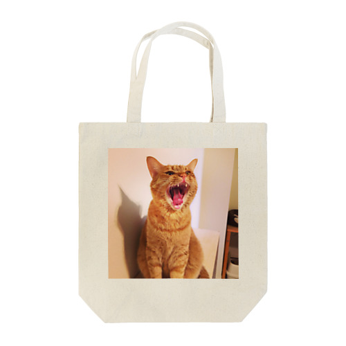 あくびしている猫です Tote Bag