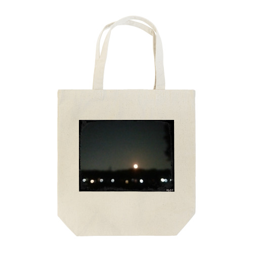 HW&Fと月の浮かぶ夜景写真 トートバッグ