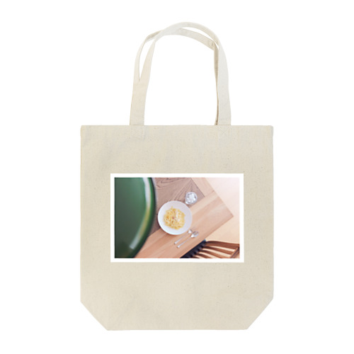 楽しい昼食 Tote Bag