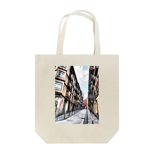 ビルバオの街並み Tote Bag