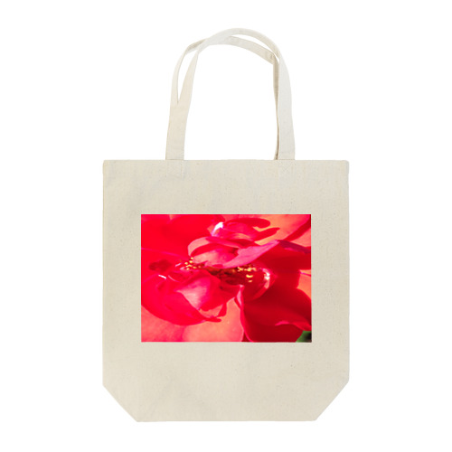 紅い薔薇 Tote Bag